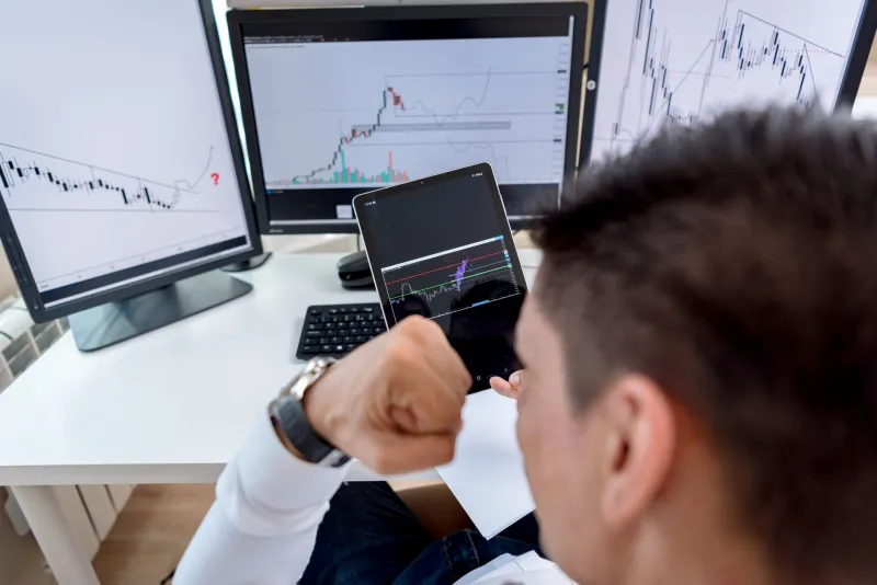 Mind the Gap: The Hidden Psychological Toll That's Draining Your Trading Account